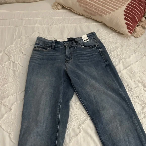Judy Blue Classic Denim Straight Leg Jeans - Picture 4 of 8